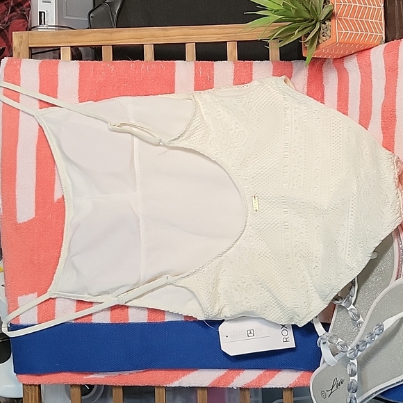 New Roxy Lace Swimsuit - Picture 4 of 9